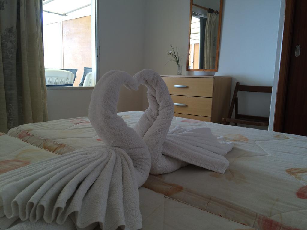 Apartamentos Dominguez Calera Chambre photo