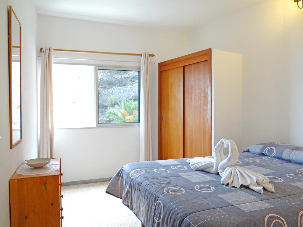 Apartamentos Dominguez Calera Extérieur photo