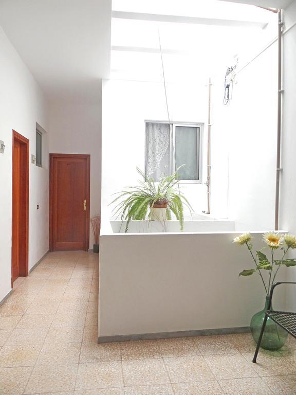 Apartamentos Dominguez Calera Extérieur photo