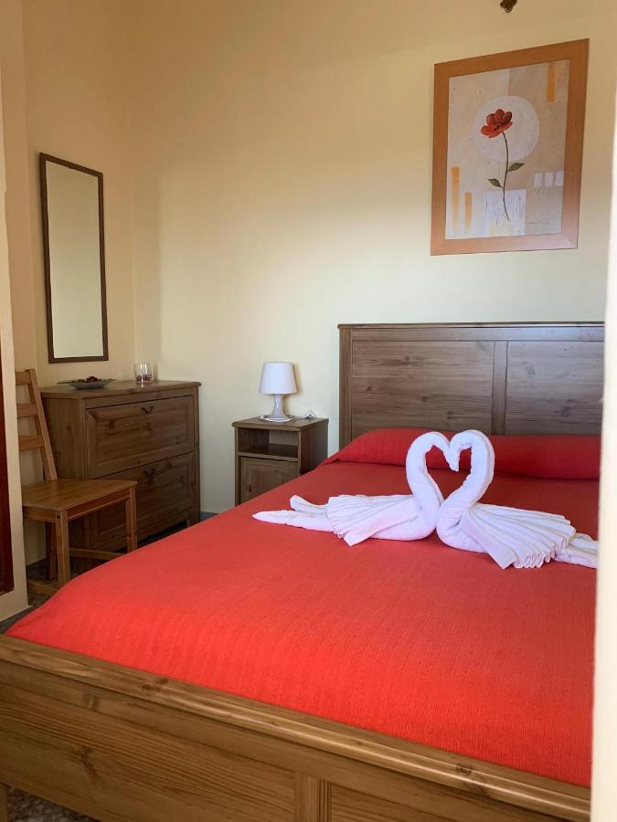 Apartamentos Dominguez Calera Extérieur photo